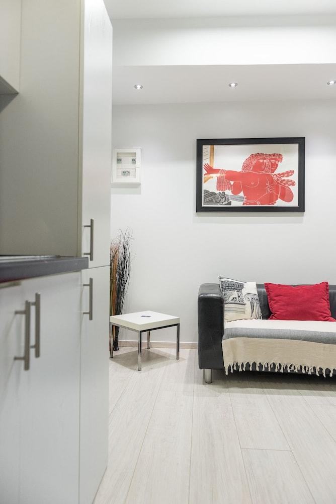 Acropolis Cozy Studio By Livin Urbban Aten Exteriör bild