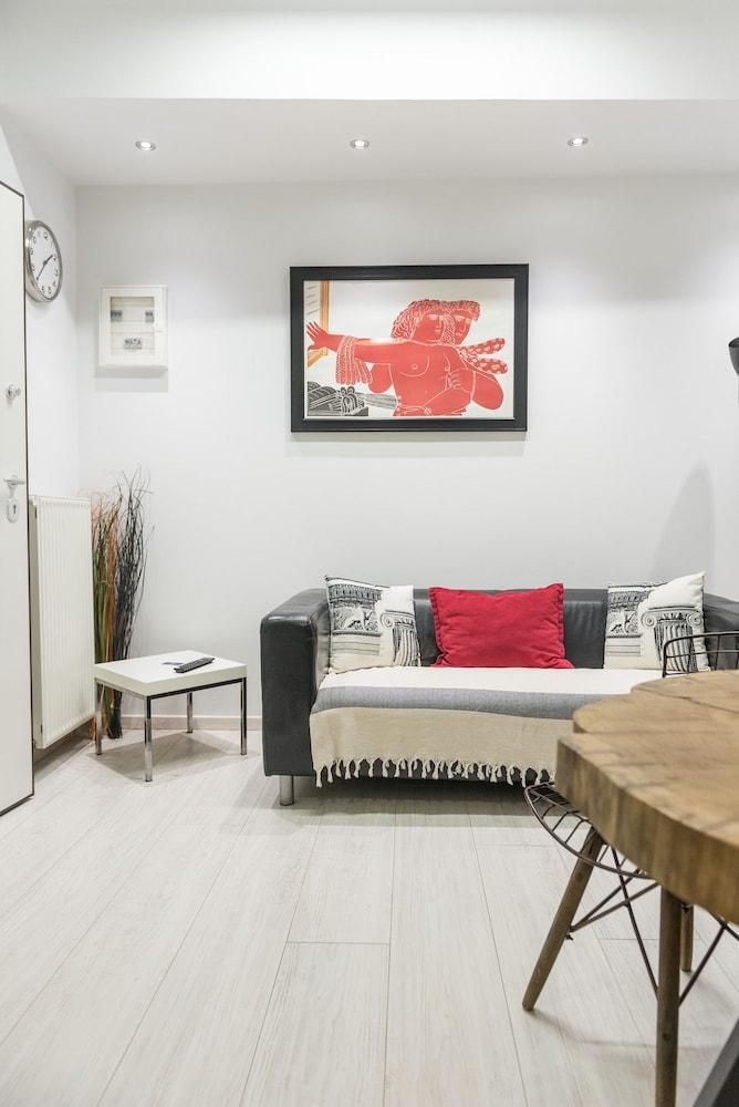 Acropolis Cozy Studio By Livin Urbban Aten Exteriör bild