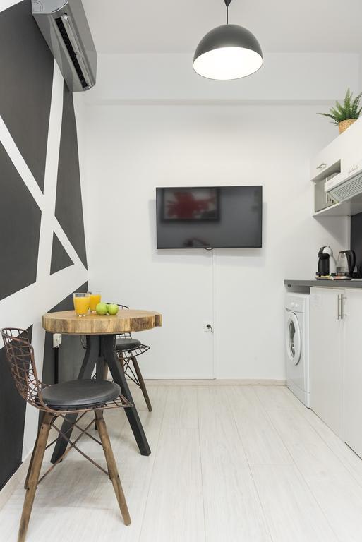Acropolis Cozy Studio By Livin Urbban Aten Exteriör bild