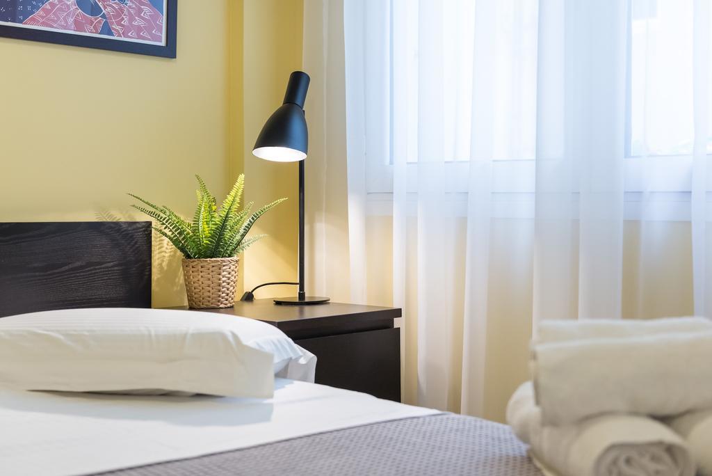 Acropolis Cozy Studio By Livin Urbban Aten Exteriör bild